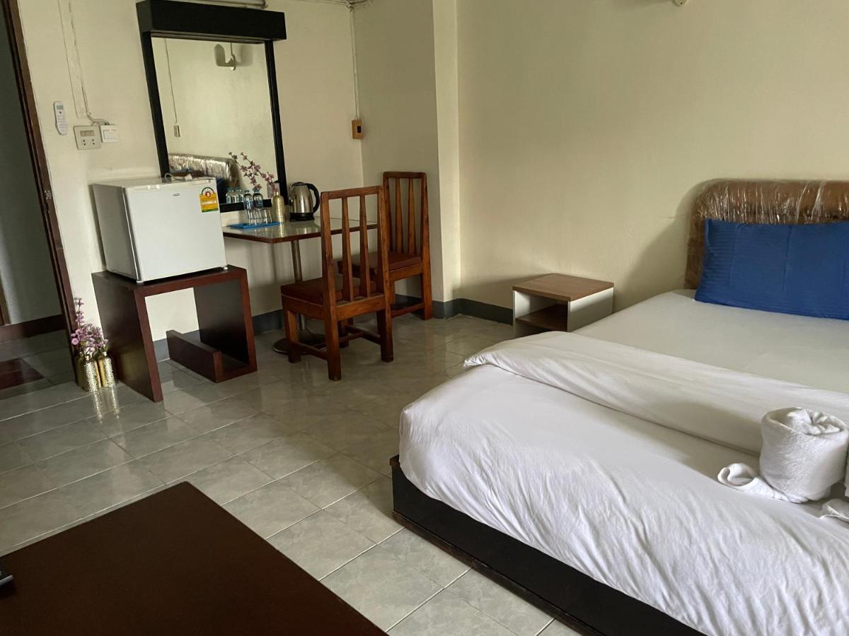 曼谷 Win Mansion汽车旅馆 外观 照片